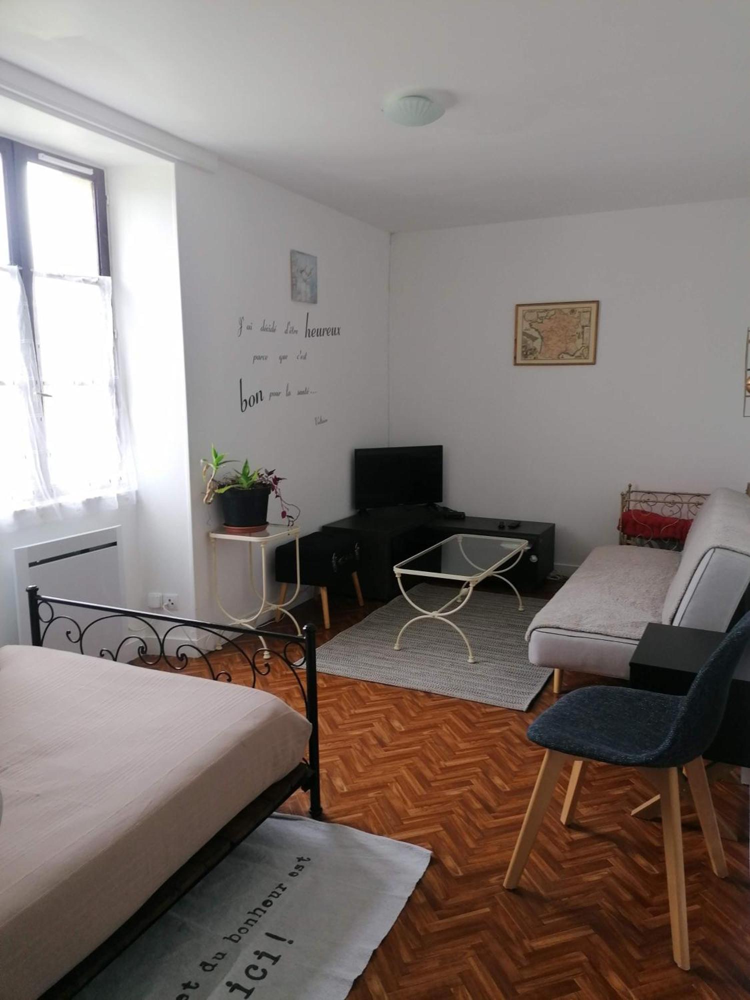 Charmante Maison, Calme Et Nature A La Roche Posay 外观 照片