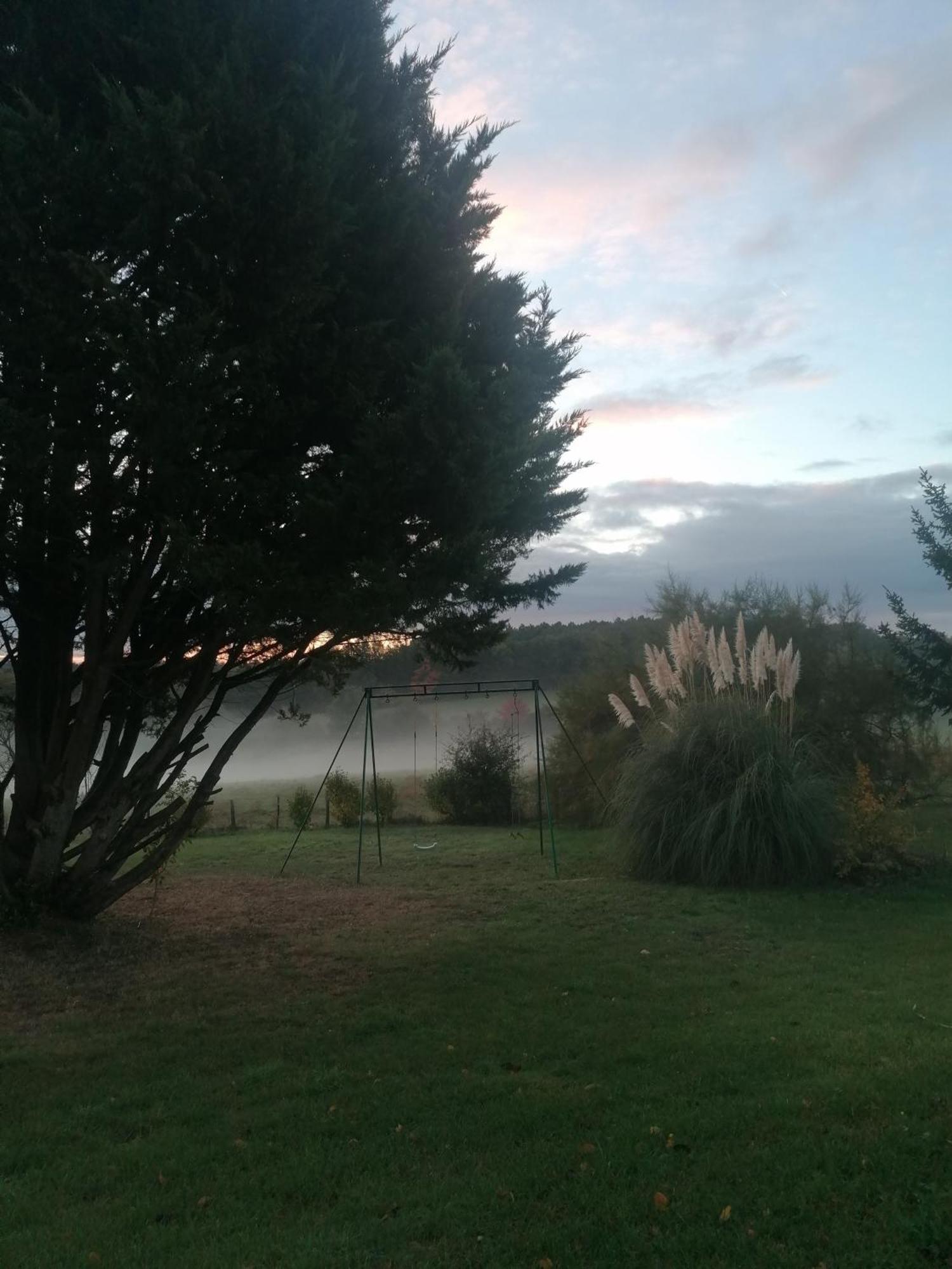 Charmante Maison, Calme Et Nature A La Roche Posay 外观 照片